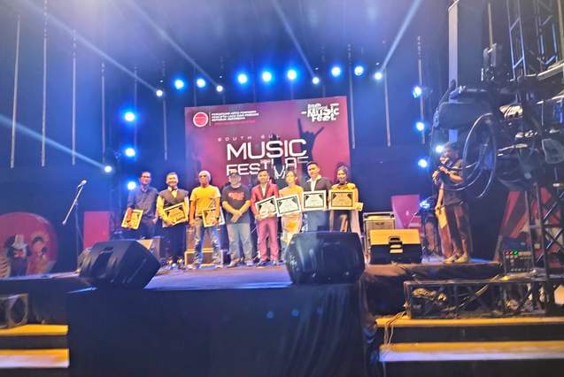 Dibawah Nahkoda Dr Erni Yetti, PAPPRI Tana Toraja Boyong Juara di Ajang South Sulawesi Music Festival