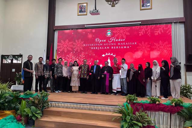 Komunits GUSDURian Makassar Hadiri Open House Natal di Keuskupan Agung Makassar